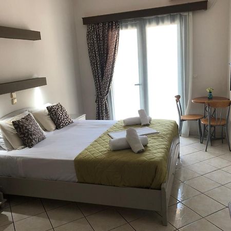 Poseidon Apartments Agia Efimia Eksteriør bilde