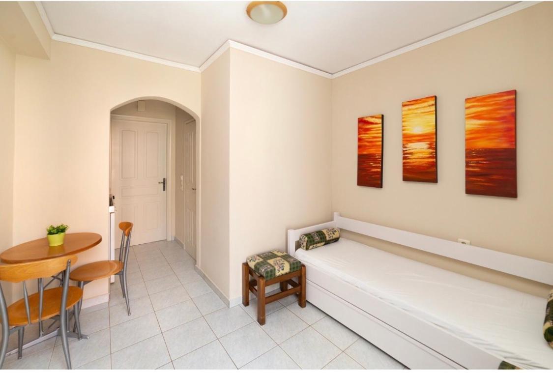 Poseidon Apartments Agia Efimia Eksteriør bilde