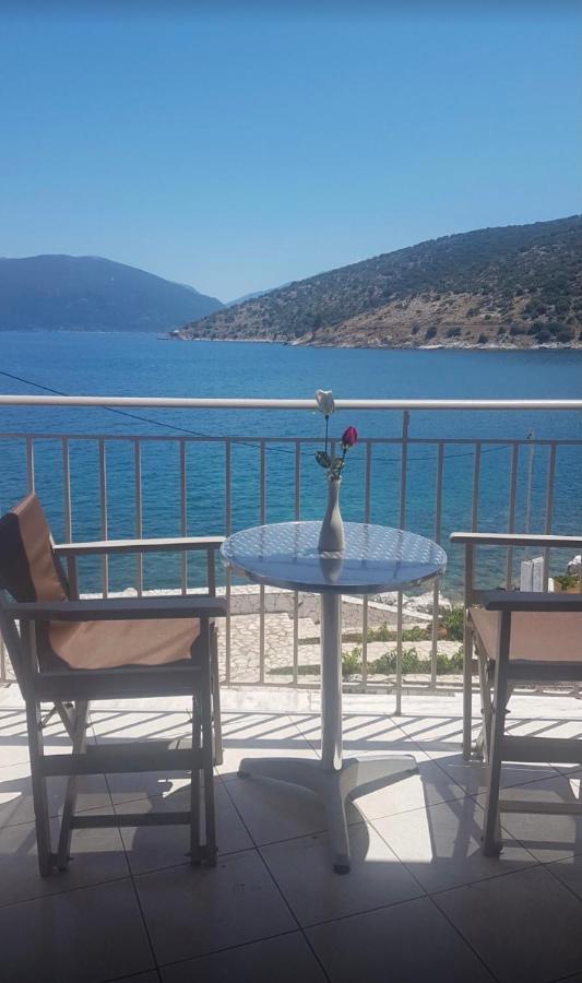 Poseidon Apartments Agia Efimia Eksteriør bilde