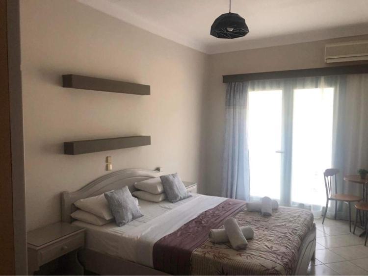 Poseidon Apartments Agia Efimia Eksteriør bilde